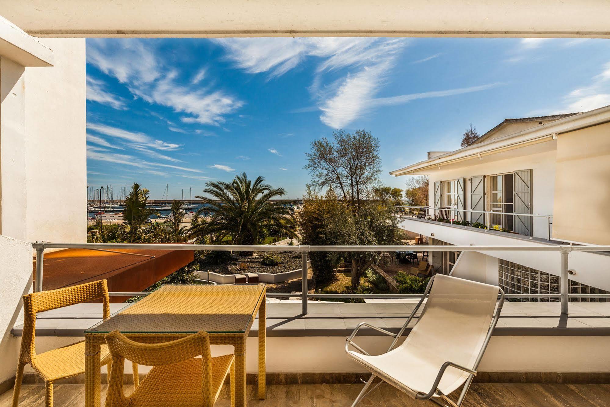 Hotel Residence Hibiscus Ла-Калетта Экстерьер фото